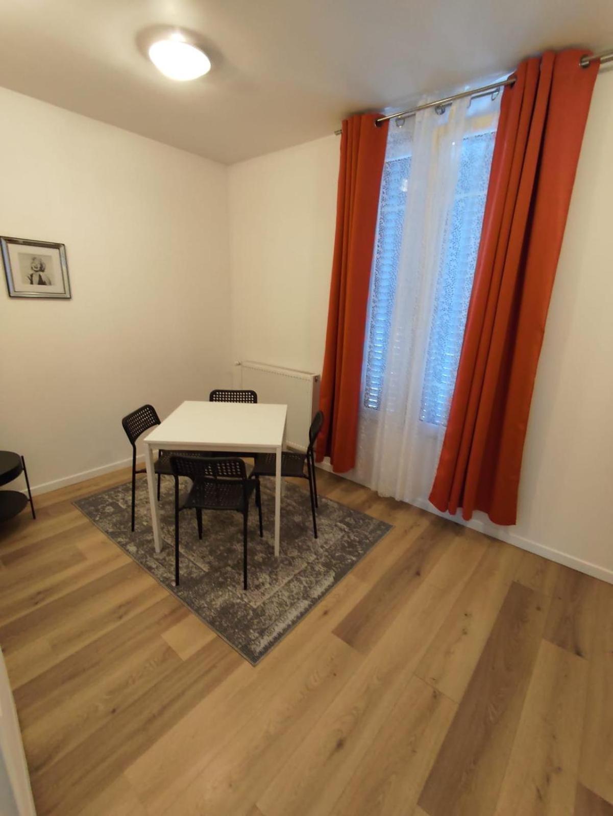 Un Deux Pieces Et Un Jardin A Villejuif Exteriör bild
